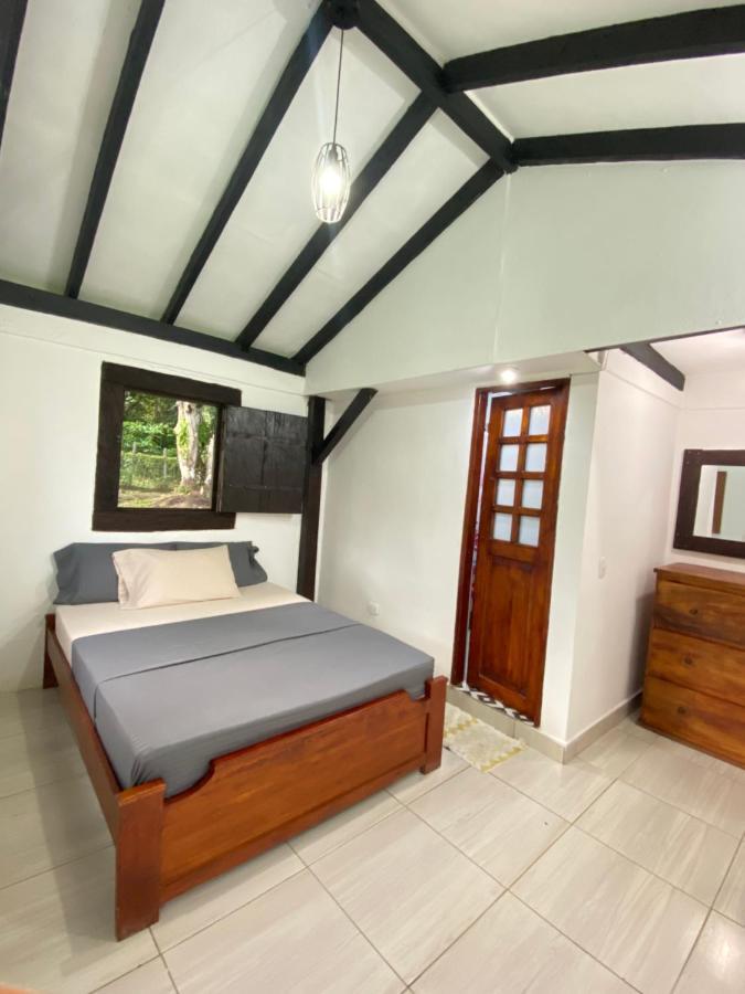 Hostal Portal Del Sol Capurgana Ngoại thất bức ảnh