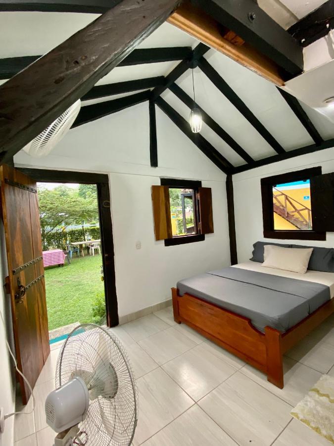 Hostal Portal Del Sol Capurgana Ngoại thất bức ảnh