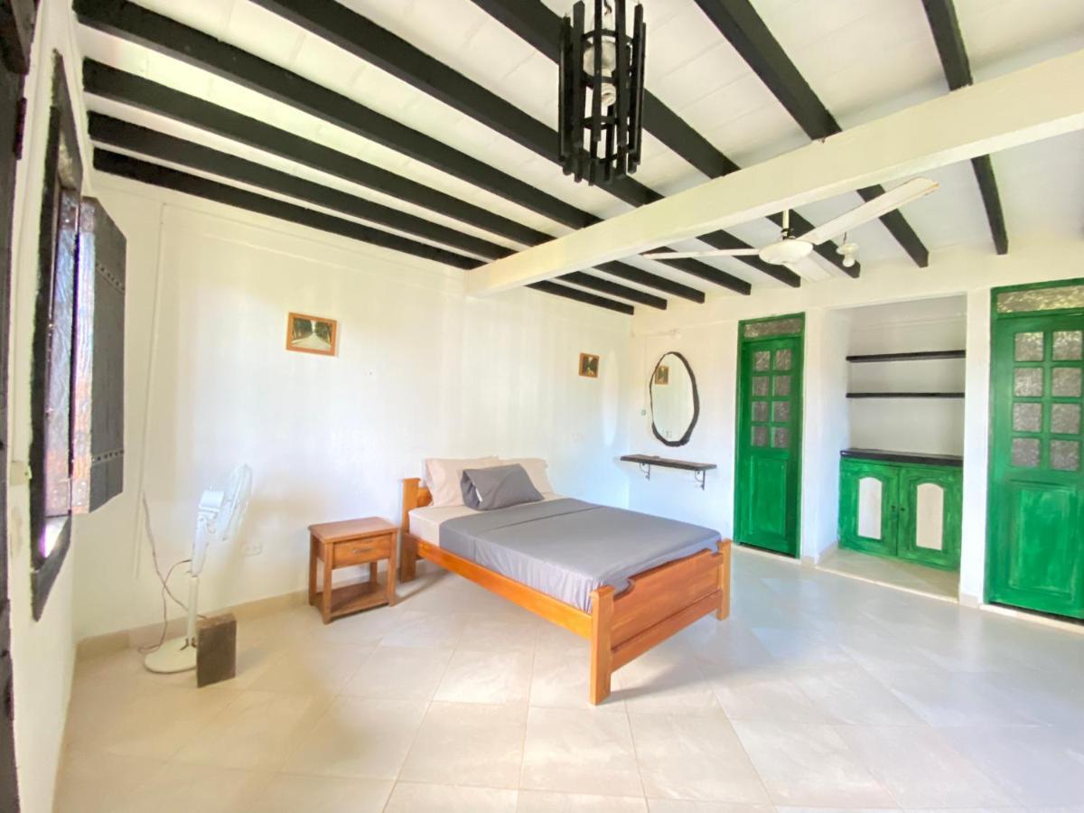 Hostal Portal Del Sol Capurgana Ngoại thất bức ảnh