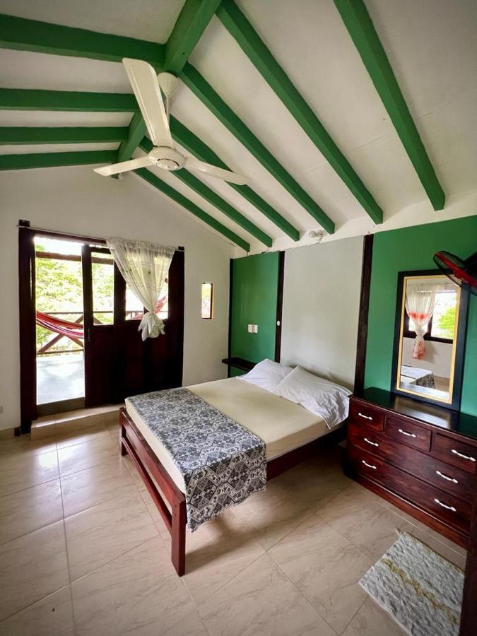 Hostal Portal Del Sol Capurgana Ngoại thất bức ảnh