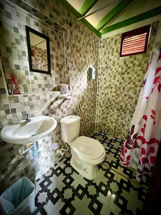 Hostal Portal Del Sol Capurgana Ngoại thất bức ảnh